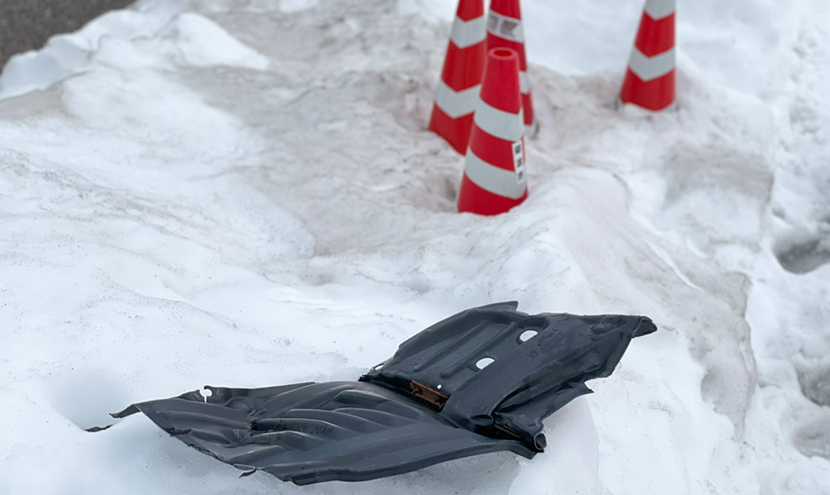 富山県大雪災害に備える(富山市、高岡市、砺波市)。雪道の運転は危険が多く、車の破損の恐れがあります。